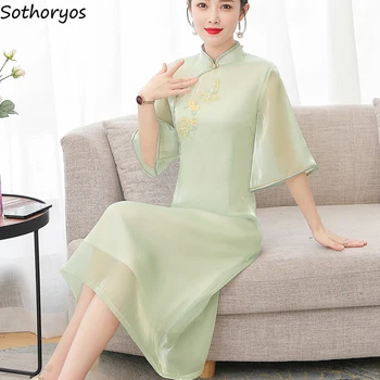 Женское платье Популярное M-4XL Китайский стиль Короткий рукав Qipao Цветочная вышивка Элегантный ретро Slim Vestido Mujer Ins Высокое качество