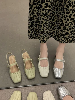 Модные сандалии Женская обувь Новая 2023 летняя квадратная голова плиссированная металлическая пряжка Мэри Джейн