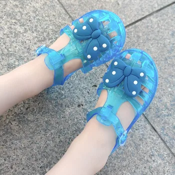 Мода 2023 Лето для девочек Baotou Jelly Cool Тапочки Детские туфли в горошек с бантом Princess Детская пляжная обувь SO106